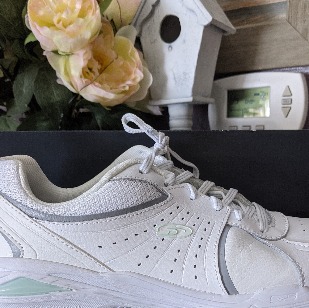 Dr Scholl's Tennis Shoes